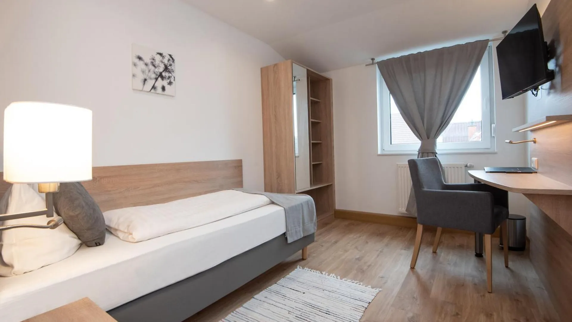 Neckarperle Hotel Edingen-Neckarhausen Germany